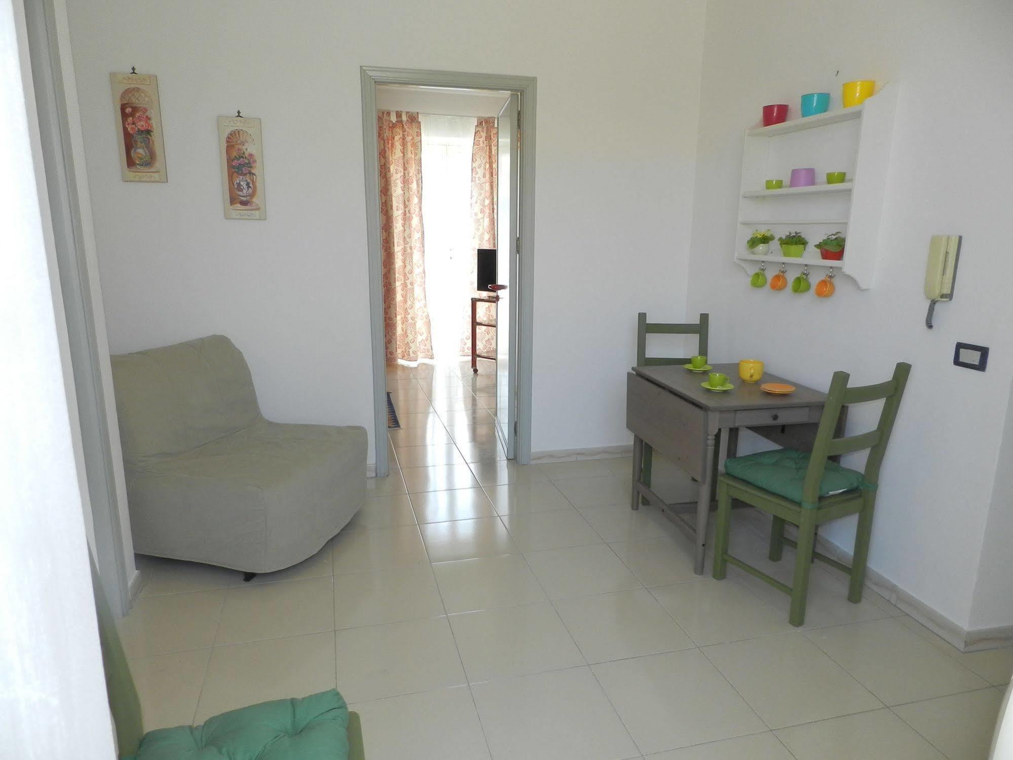 Orleans Apartment *